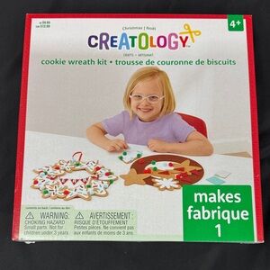 Creatology Cookie Wreath Kit - Red and Green